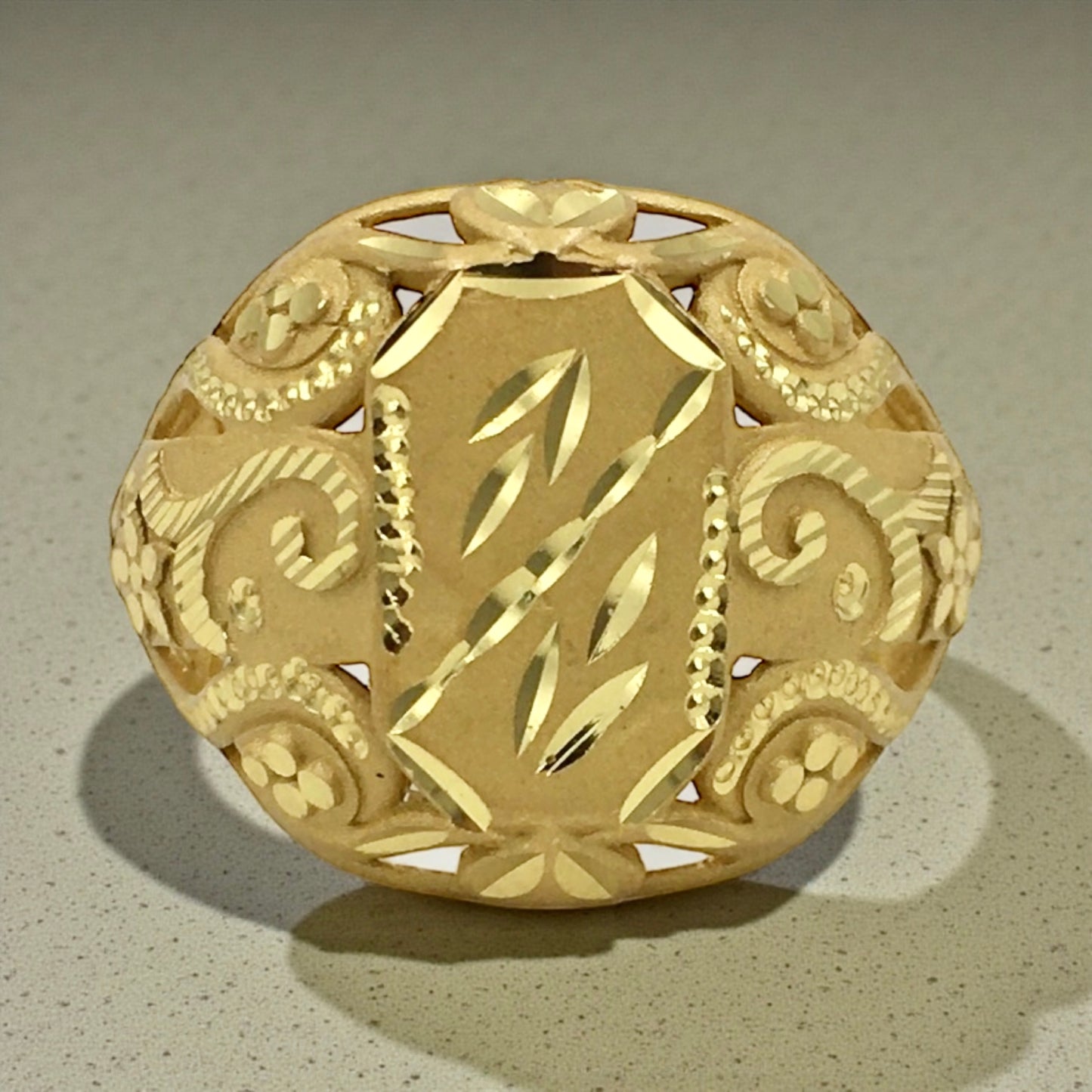 ROYAL CREST MEN'S RING