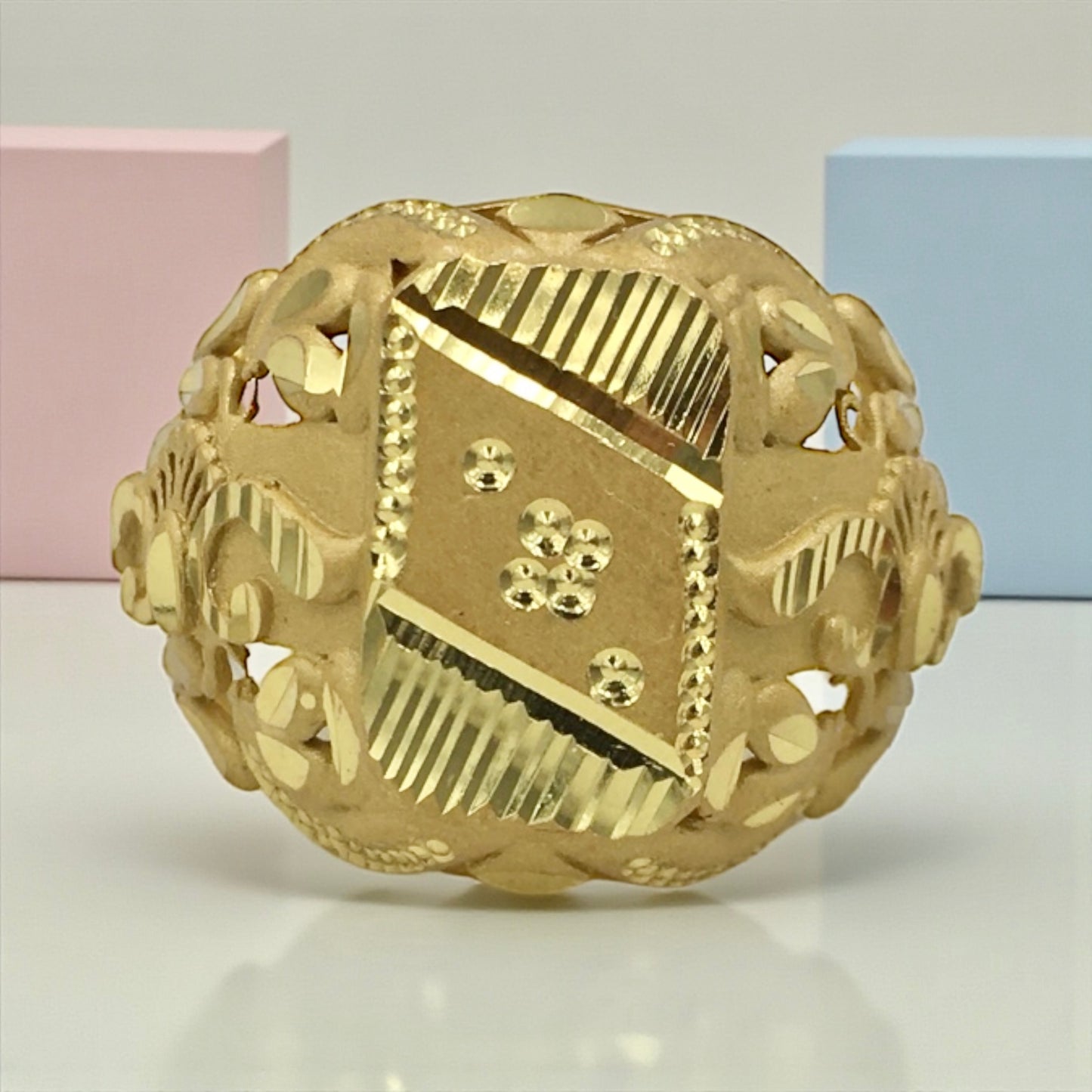 ROYAL INSIGNIA MEN'S RING