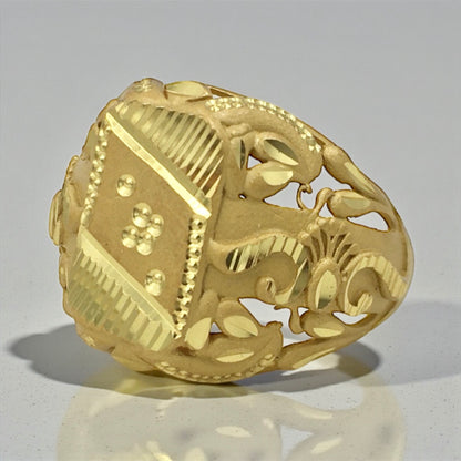ROYAL INSIGNIA MEN'S RING