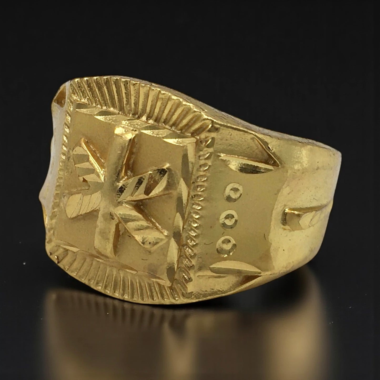 TITAN CROSS SIGNET RING
