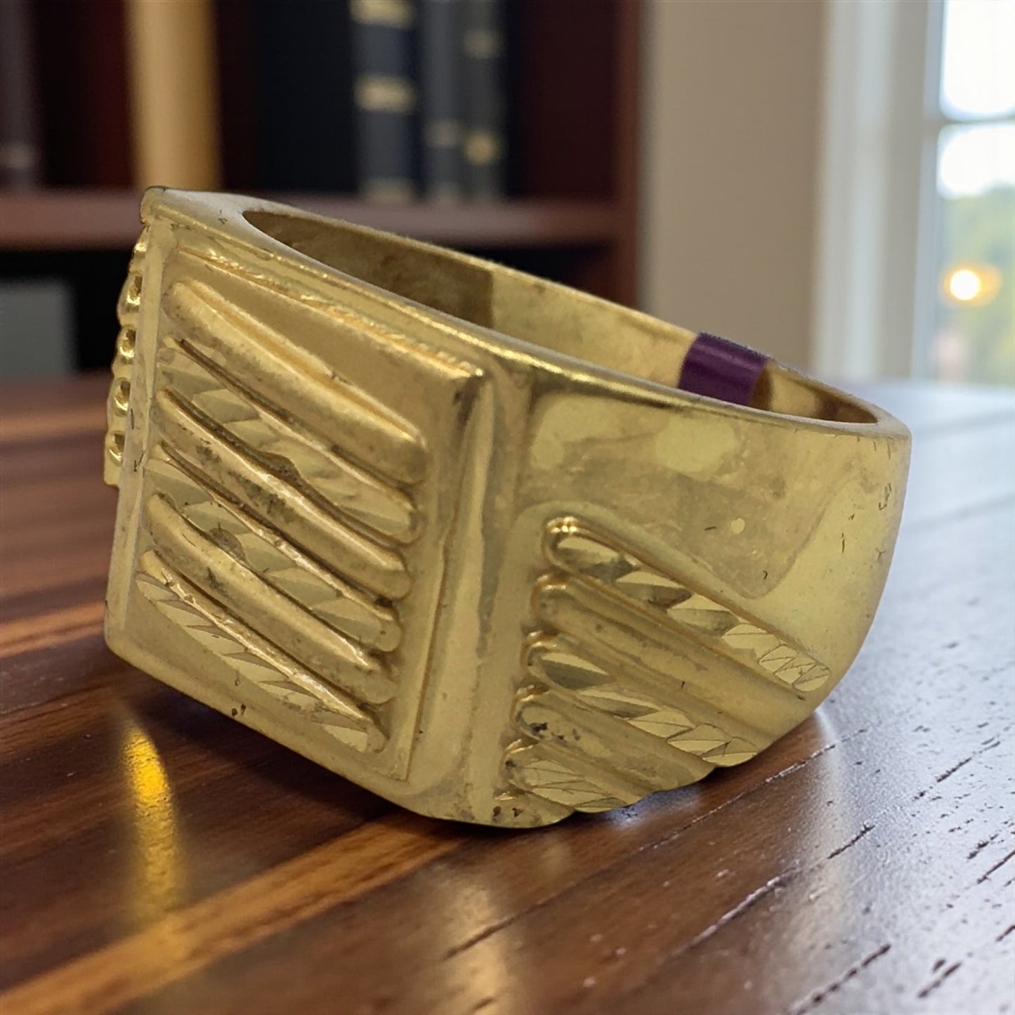 TITAN RIDGE SIGNET RING