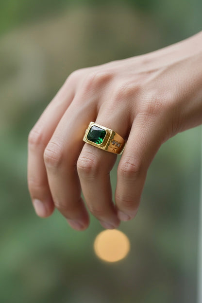 EMERALD REGENT MEN'S RING