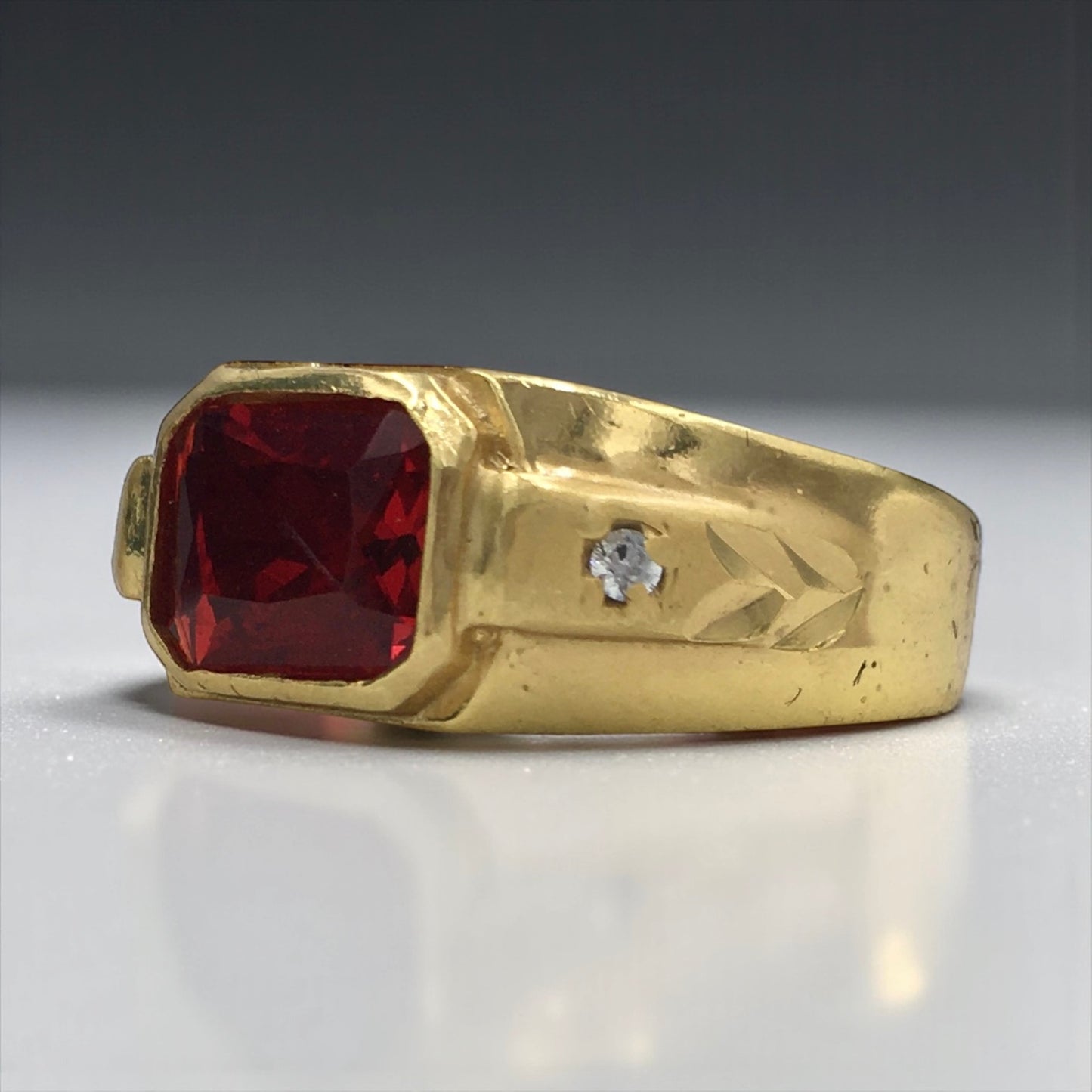 CRIMSON AUTHORITY MEN'S RING