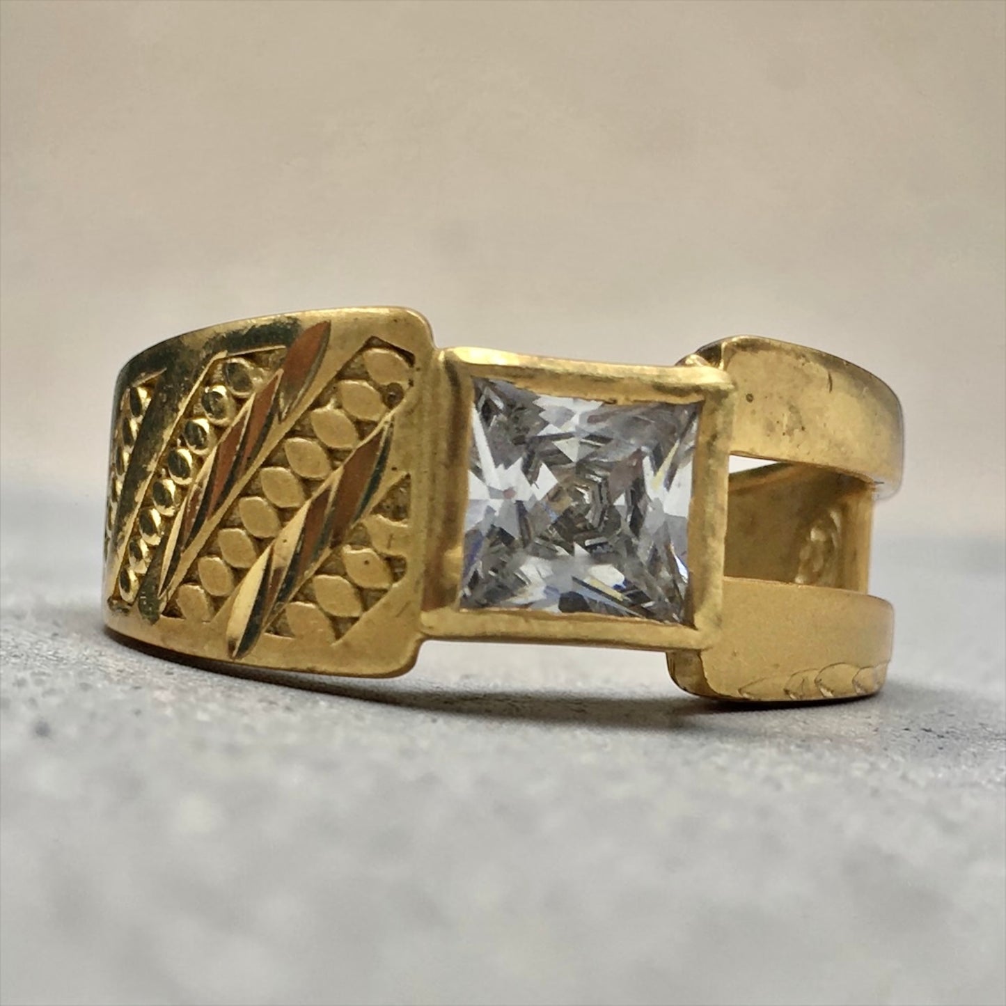REGAL PRISM MEN'S RING