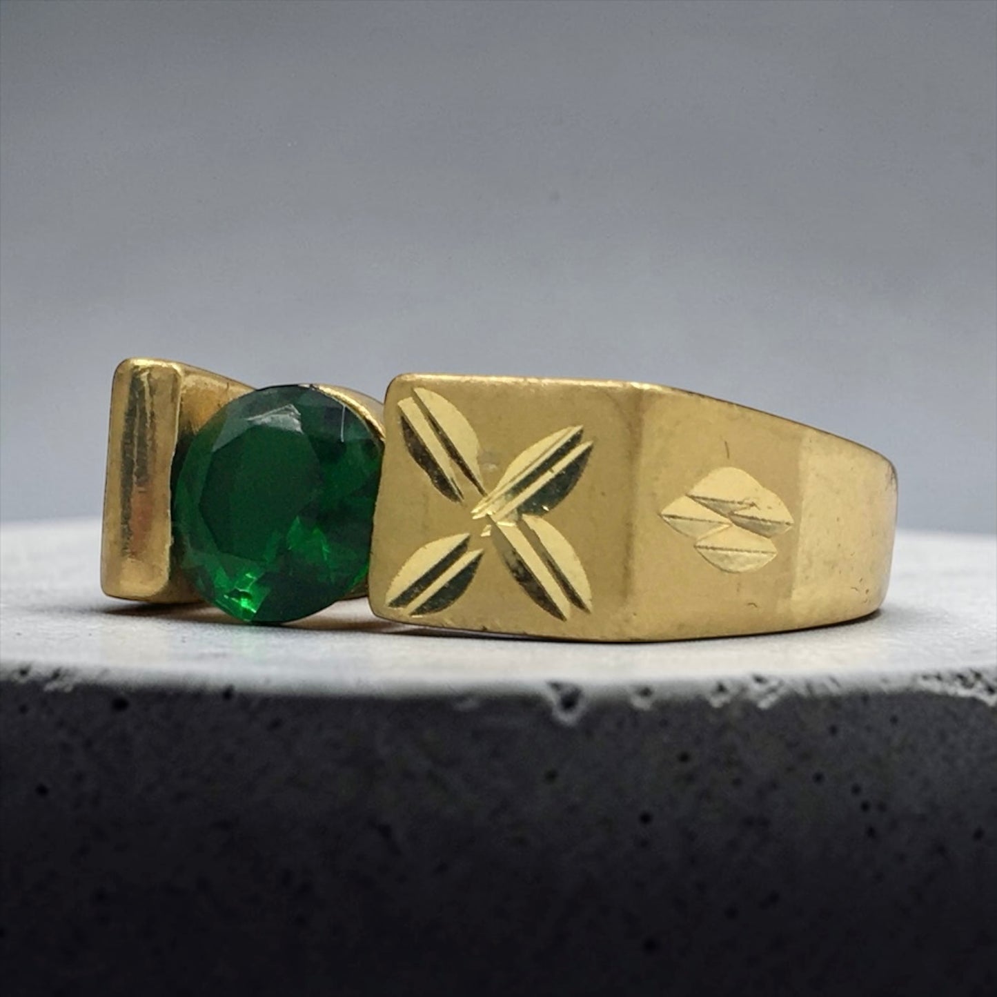 EMERALD TITAN MEN'S RING