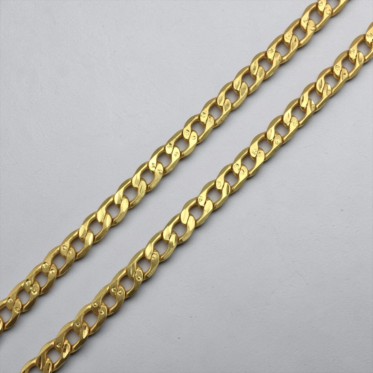 CLASSIC CUBAN GOLD 24 INCH MEN’S CHAIN