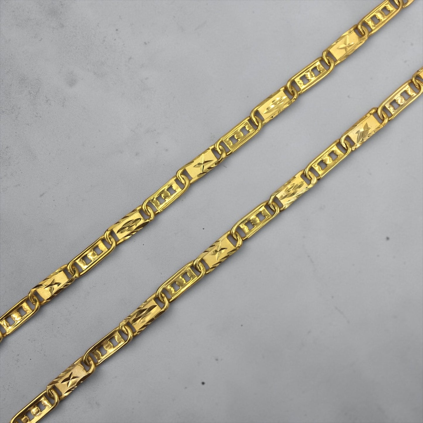 IMPERIAL RECTANGULAR LINK GOLD 20 INCH MEN’S CHAIN