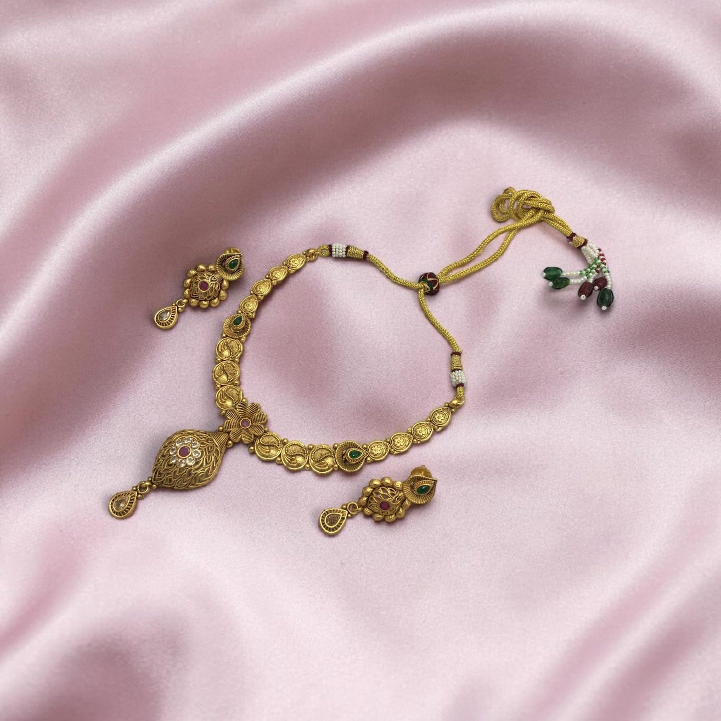 MINIMAL RAJWADI CHOKER NECKLACE SET