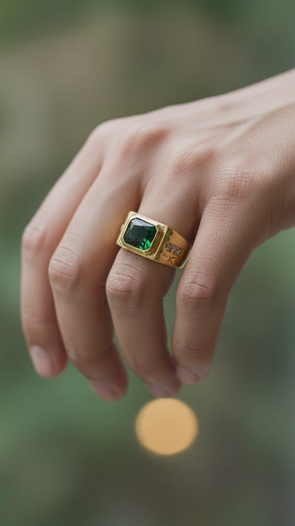 EMERALD REGENT MEN'S RING